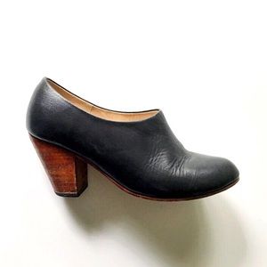 •new listing• Nisolo Austin Noir Bootie